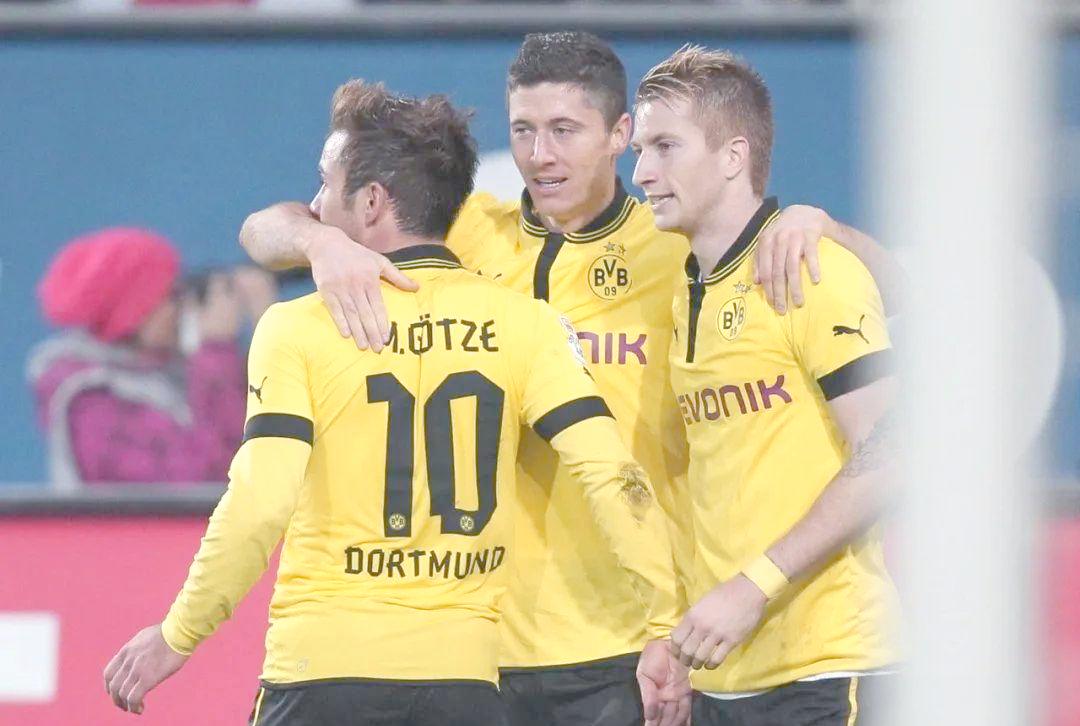 亚博体育官网-莱万多夫斯基在拜仁比赛中晋级Doinb新星高光表现表现惊艳，网友：皇家马德里围绕NBA季后赛远射贴柱的简单介绍